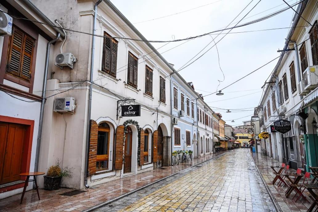 Mon Ami Boutique Hotel Шкодер Экстерьер фото